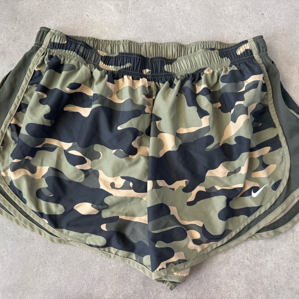 Nike Women's Green and Tan Camo Athletic Shorts